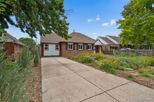 Building Photo - 556 S Canosa Ct