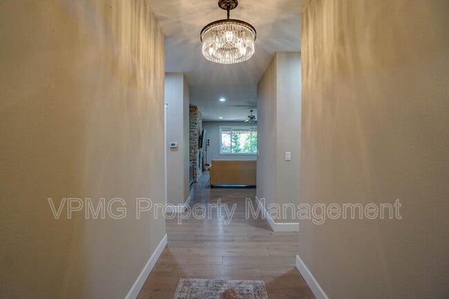Building Photo - 12114 NW 41st Ave