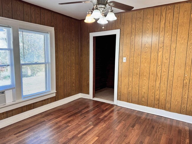 Building Photo - 3102 Cumberland Ave