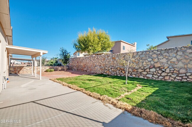 Building Photo - 316 De Palma Pl