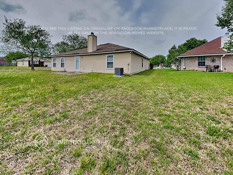 Building Photo - 2898 Taylor Hill Dr