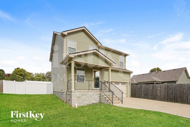 Building Photo - 305 Peterson Ln