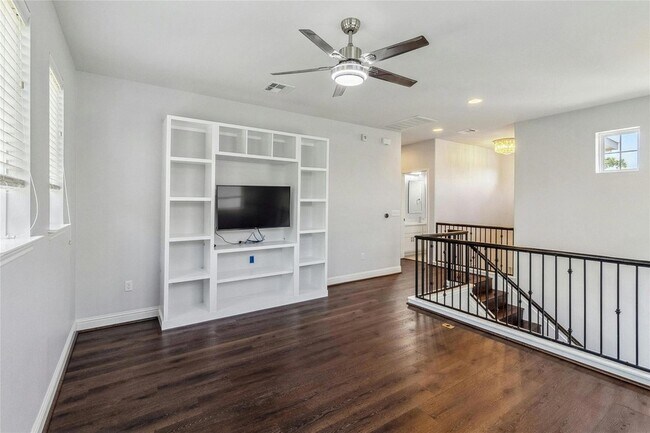 Building Photo - 11813 Quintana Cove
