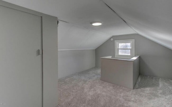 Building Photo - Single Family Home for Rent