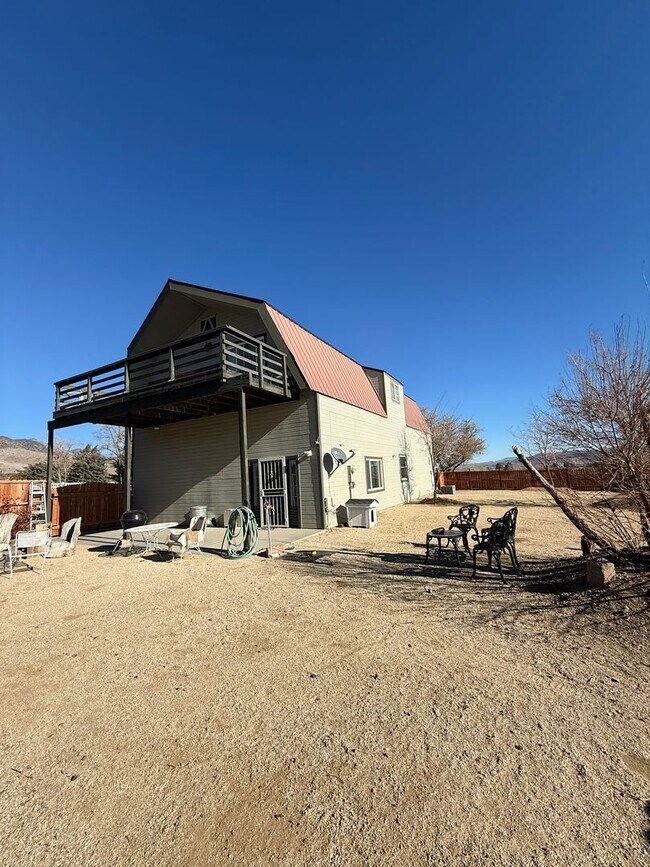 Building Photo - Dual Family Living - Horse Property - In Law Quarters