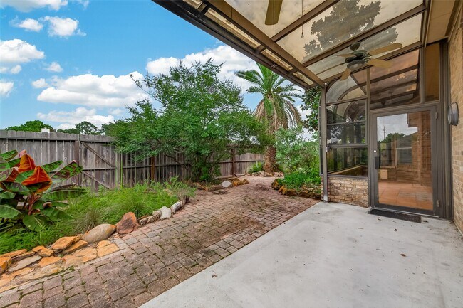 Building Photo - 23734 Indian Hills Way