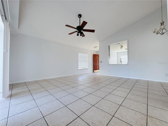 Building Photo - 8706 Fort Shea Ave