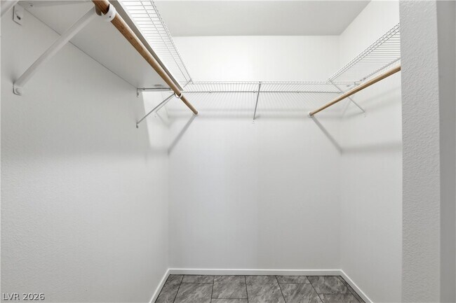 Building Photo - 3683 Lucido Dr