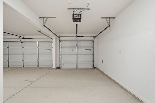 Building Photo - Modern Comfort Meets Desert Serenity – 4 Bed Rocking K Rental Home Available Now!