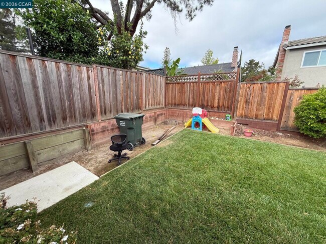 Building Photo - 4490 Leatherwood Ct