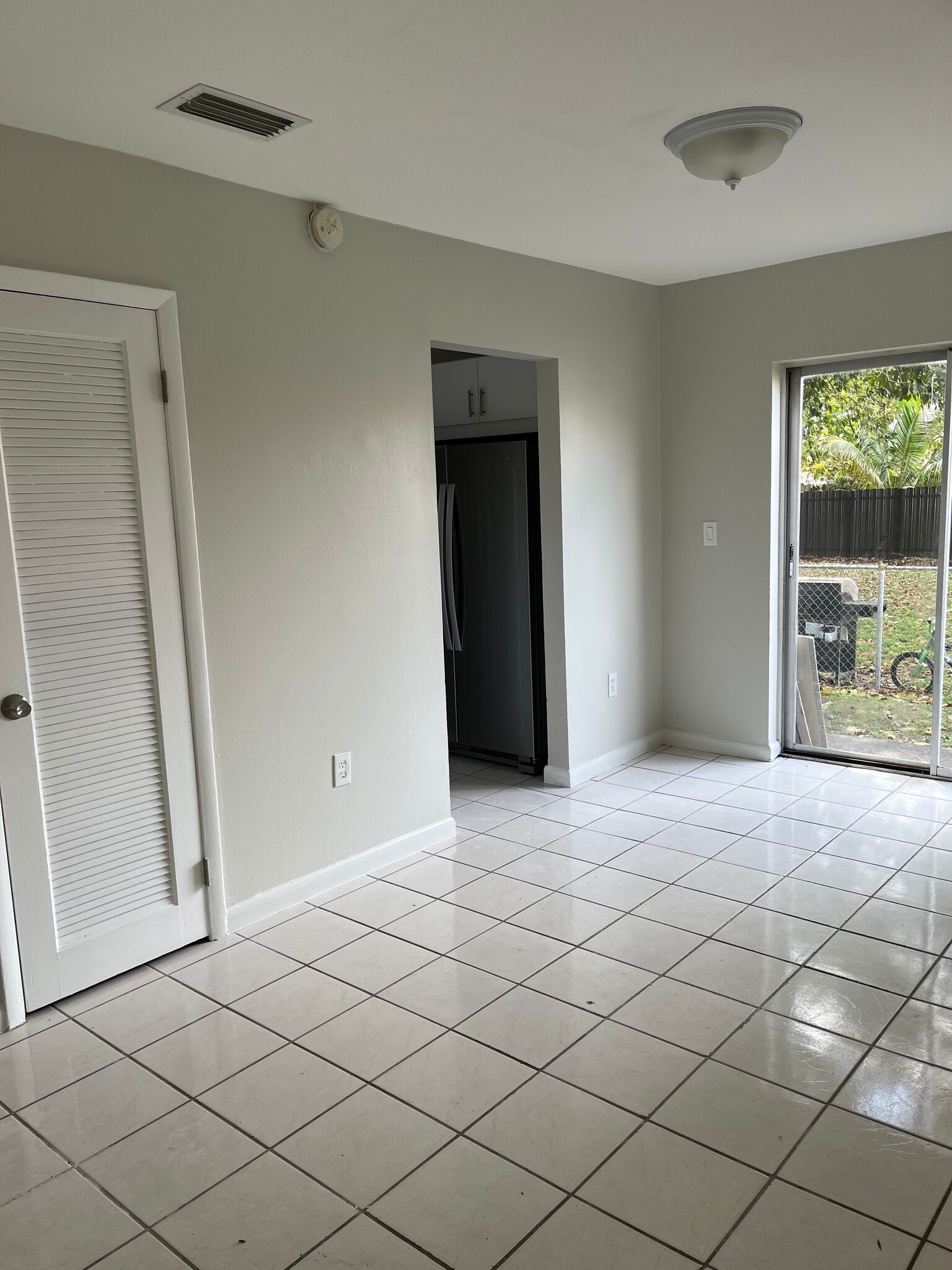 Building Photo - 7150 SW 22nd St