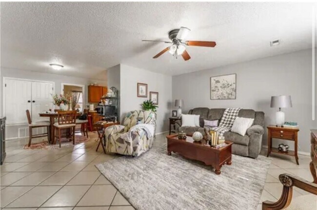 Building Photo - 3304 SW Landau Ct