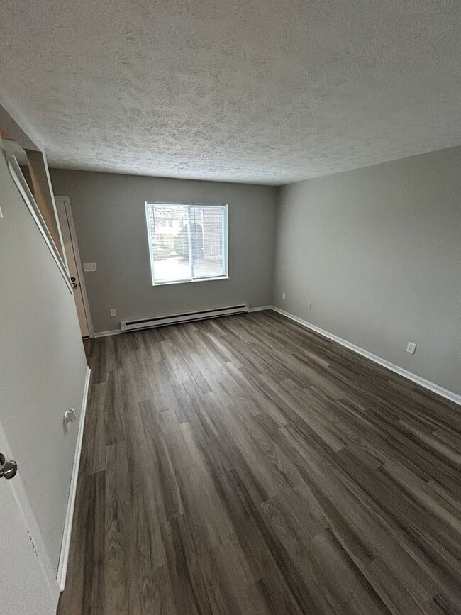Building Photo - Rent Promotion - $500 off 2nd Month Rent!!!