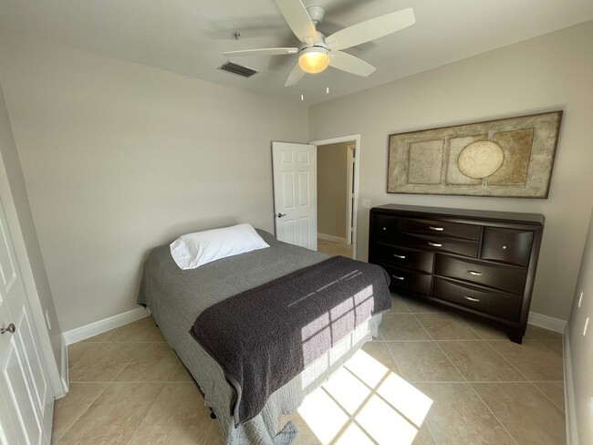 Building Photo - 1325 Sweetwater Cove
