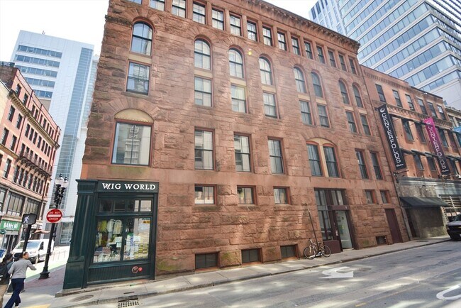 Building Photo - 681 Washington St