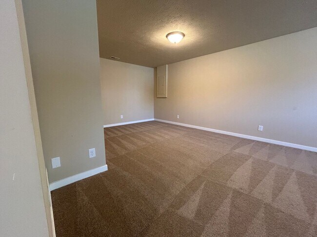 Building Photo - Newly Build Home for Rent!