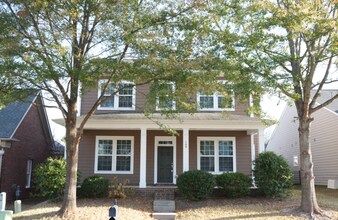 Building Photo - Bright 5BR w/ Island Kitchen,  Loft & 2-Car Garage in Mooresville