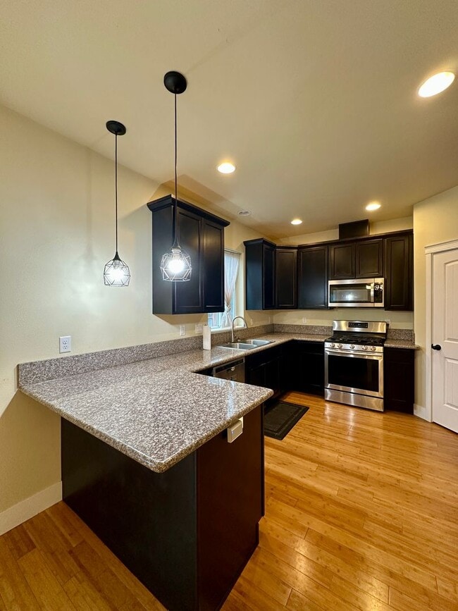 Building Photo - Well-Maintained Three Bedroom Home in North Salem