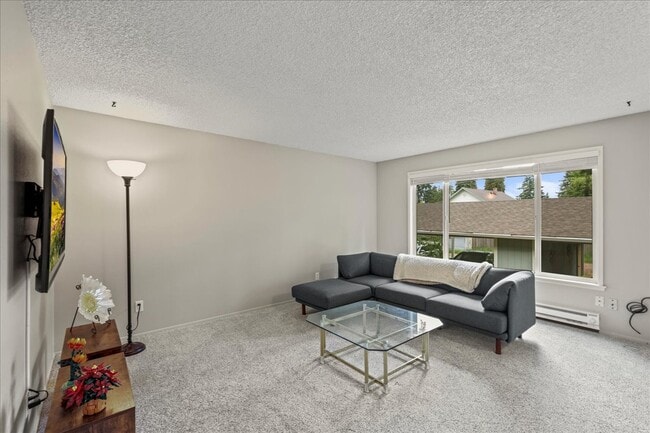 Building Photo - 15824 9th Ave SW