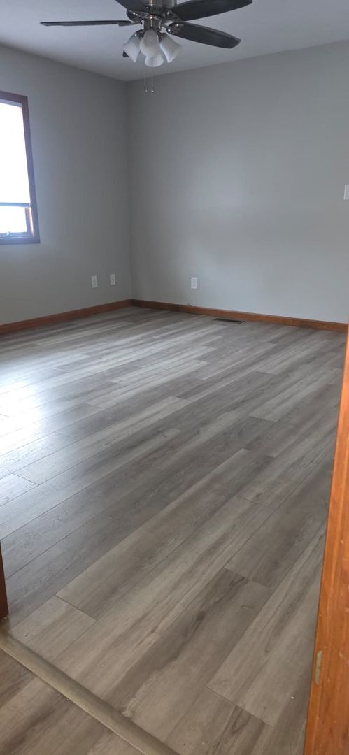 Building Photo - Welcome home! This beautiful and roomy 2-bedroom house is tucked away in a peaceful area and incl...