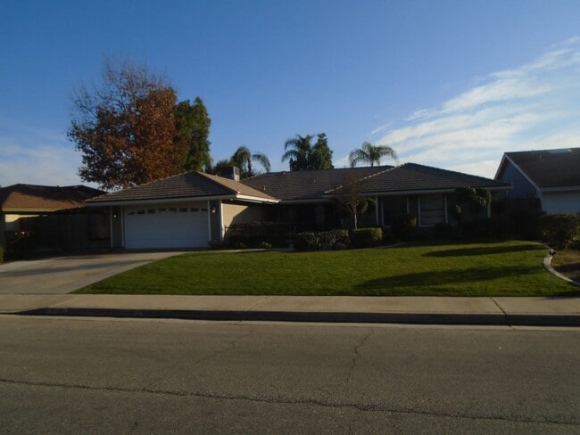 Building Photo - WELCOME HOME !!!