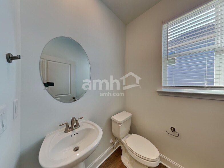 Building Photo - 1499 Aquamarine Dr