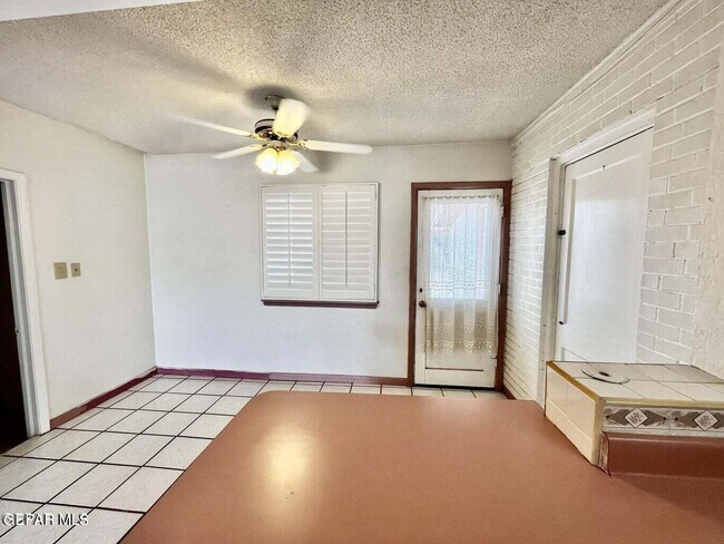 Building Photo - 7051 Becky Ln