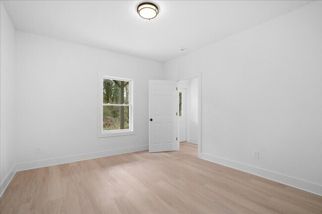 Building Photo - Brand New Construction in Near Downtown Athens