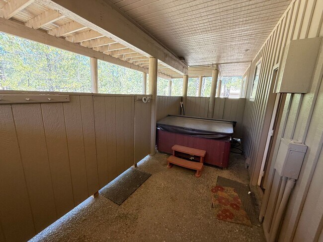 Building Photo - Spacious 3 Bed/2 Bath Home in Sunriver - M...