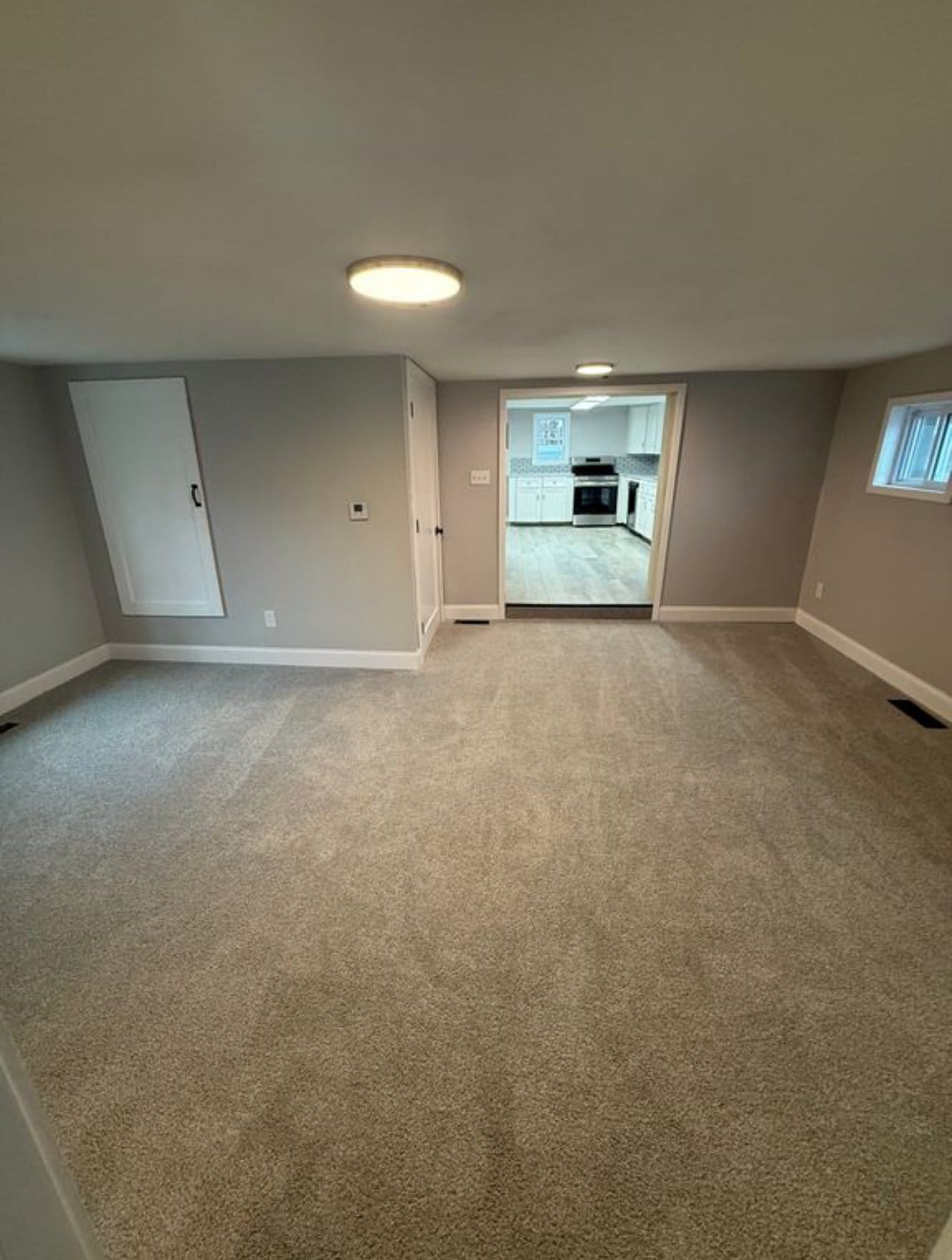 Building Photo - 9142 Main St