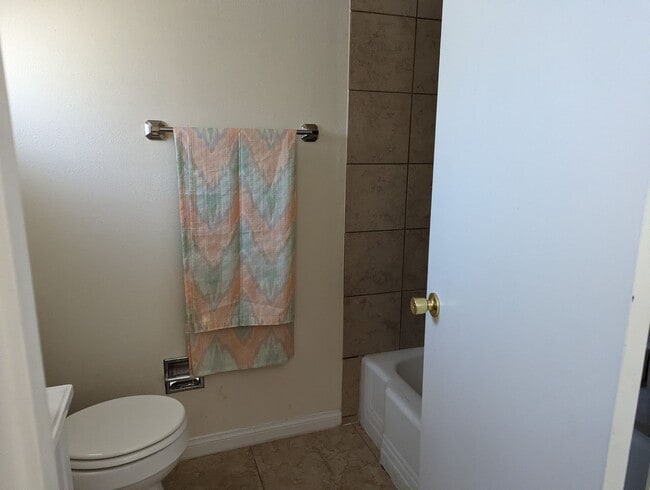 Building Photo - 5429 Mountain View Dr