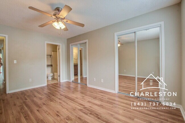 Building Photo - 7945 Timbercreek Ln