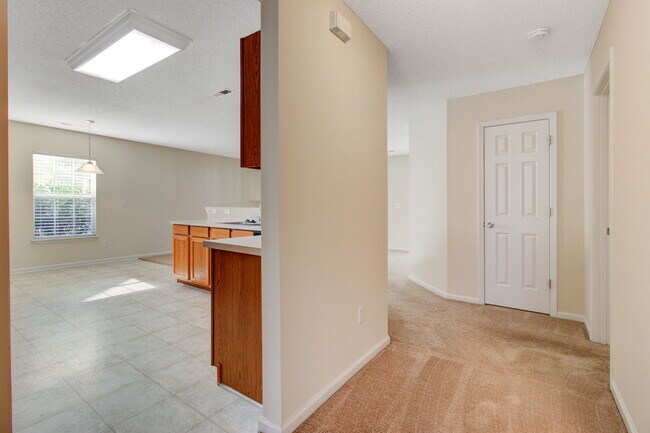 Building Photo - 5135 Ballantine Dr