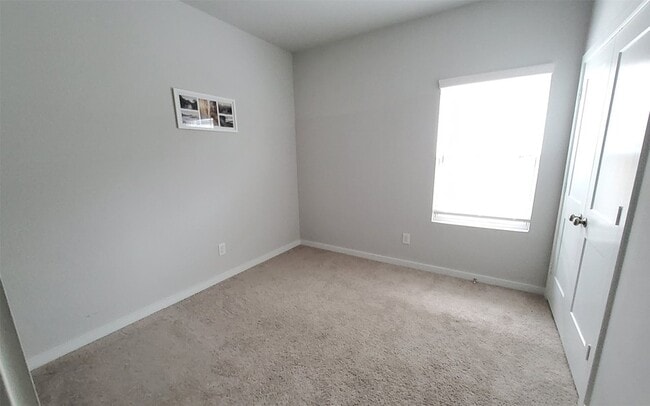 Building Photo - 17359 King Eider Rd