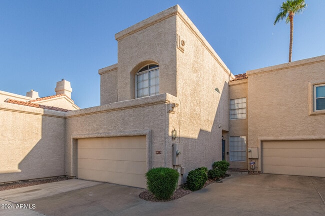 Building Photo - 1413 W Coral Reef Dr