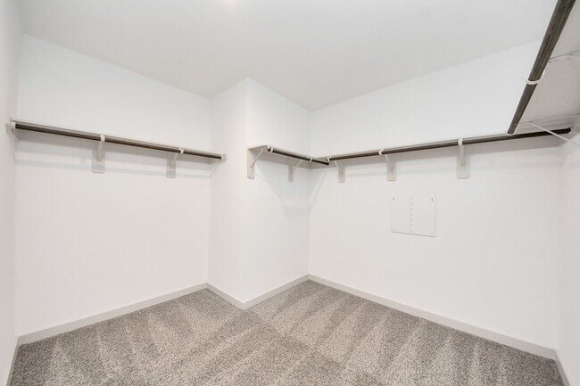 Building Photo - 4911 Pne Hvn Ln