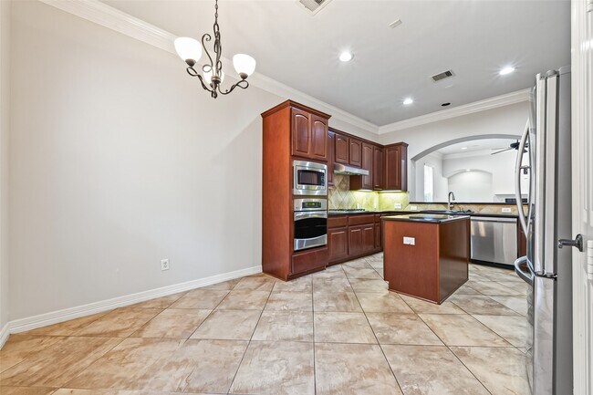 Building Photo - 13318 Olive Trail