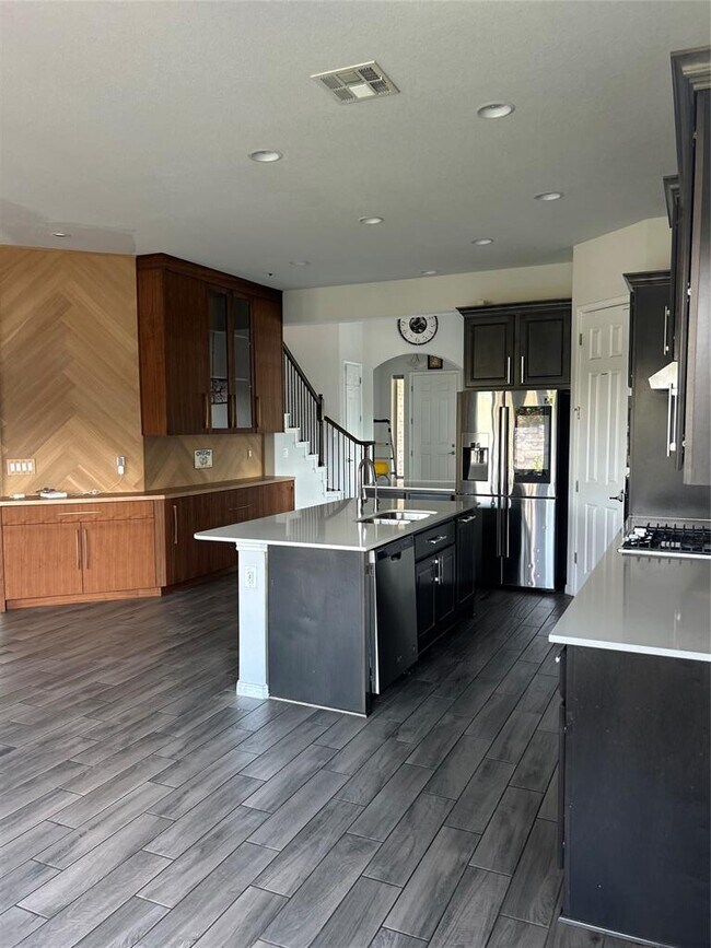 Building Photo - 3600 Brushy Creek Rd