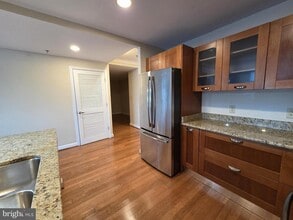 Building Photo - 5750 Bou Ave