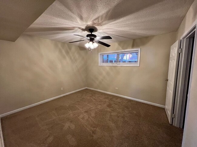 Building Photo - PRE-LEASING FOR AUGUST 9 2026!