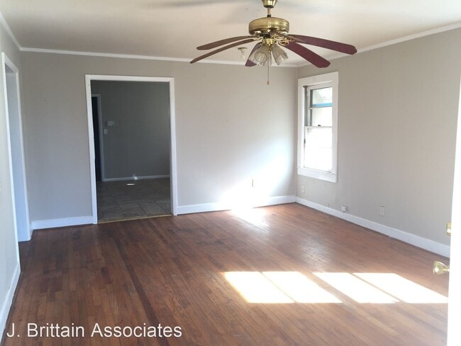 Building Photo - 3 br, 1 bath House - 401 Williamson Avenue