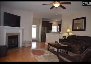 Building Photo - 272 Ashmore Ln