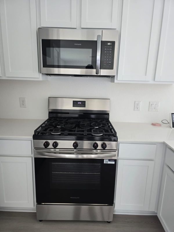 Building Photo - 26706 Dalmatian Bellflower Dr