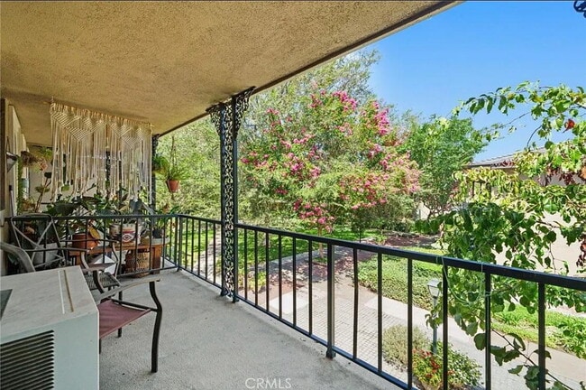 Primary Photo - "Chic 1-Bed Apartment in Orange, CA with H...