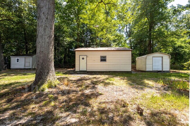 Building Photo - 13141 Overhill Dr