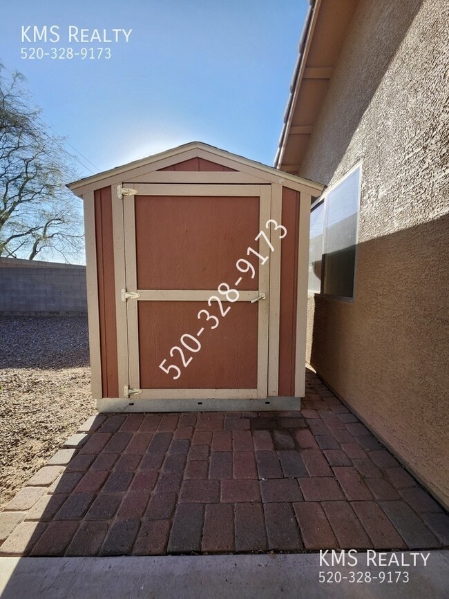 Building Photo - 6603 E Ladonna Ln