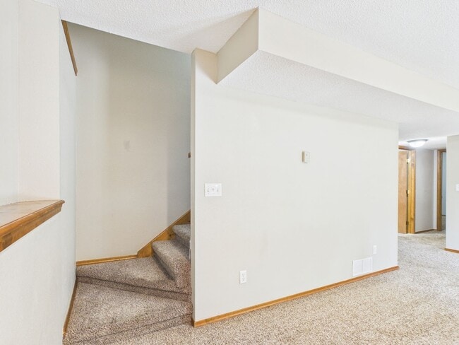 Building Photo - 24625 Spencer Rd