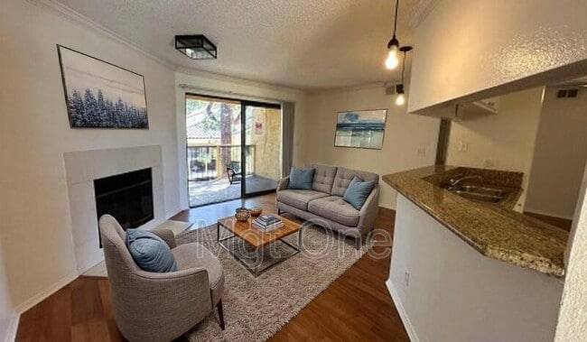 Building Photo - 10655 Lemon Ave