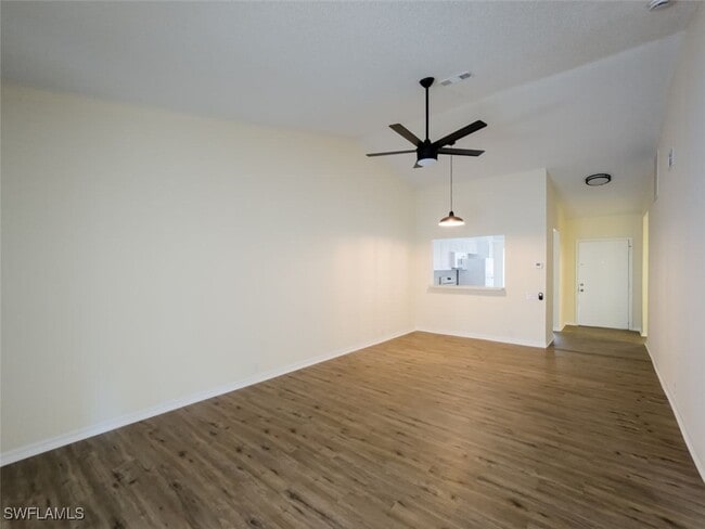 Building Photo - 4209 Castlewood Dr