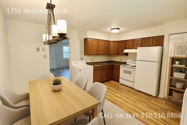 Building Photo - 1756 Hastings Rd